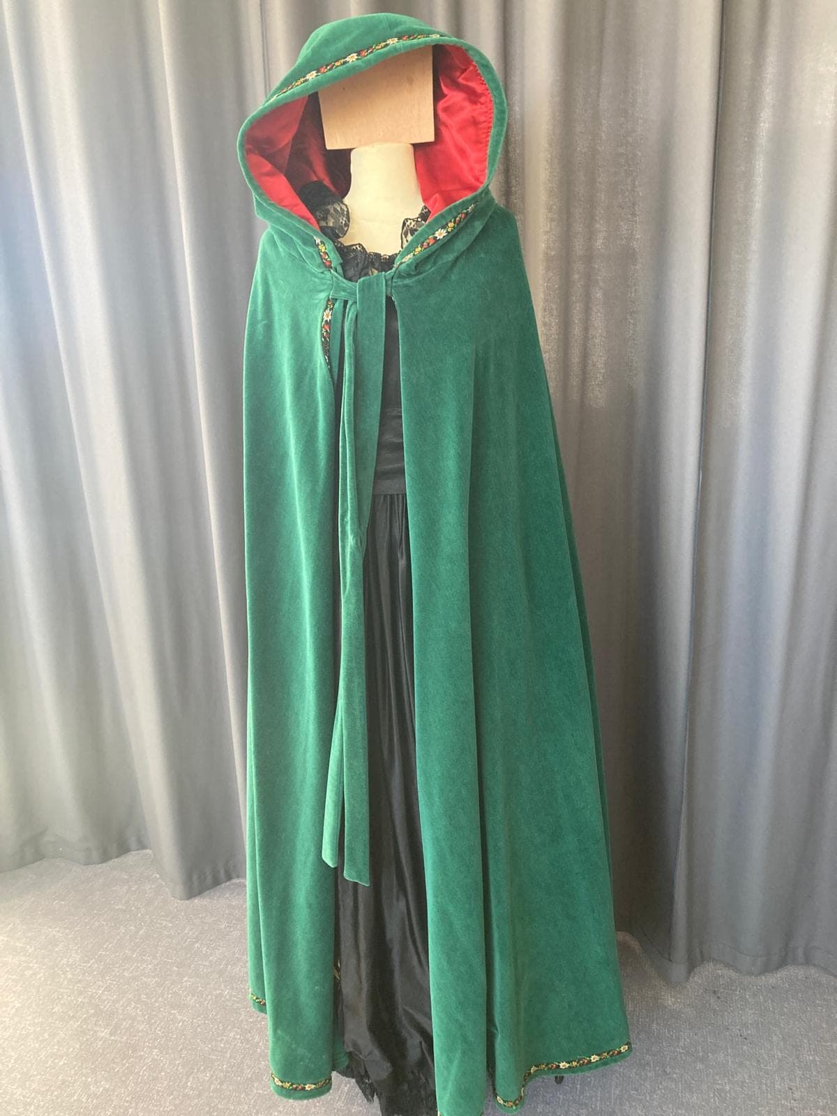 Cape en velour – photo 1